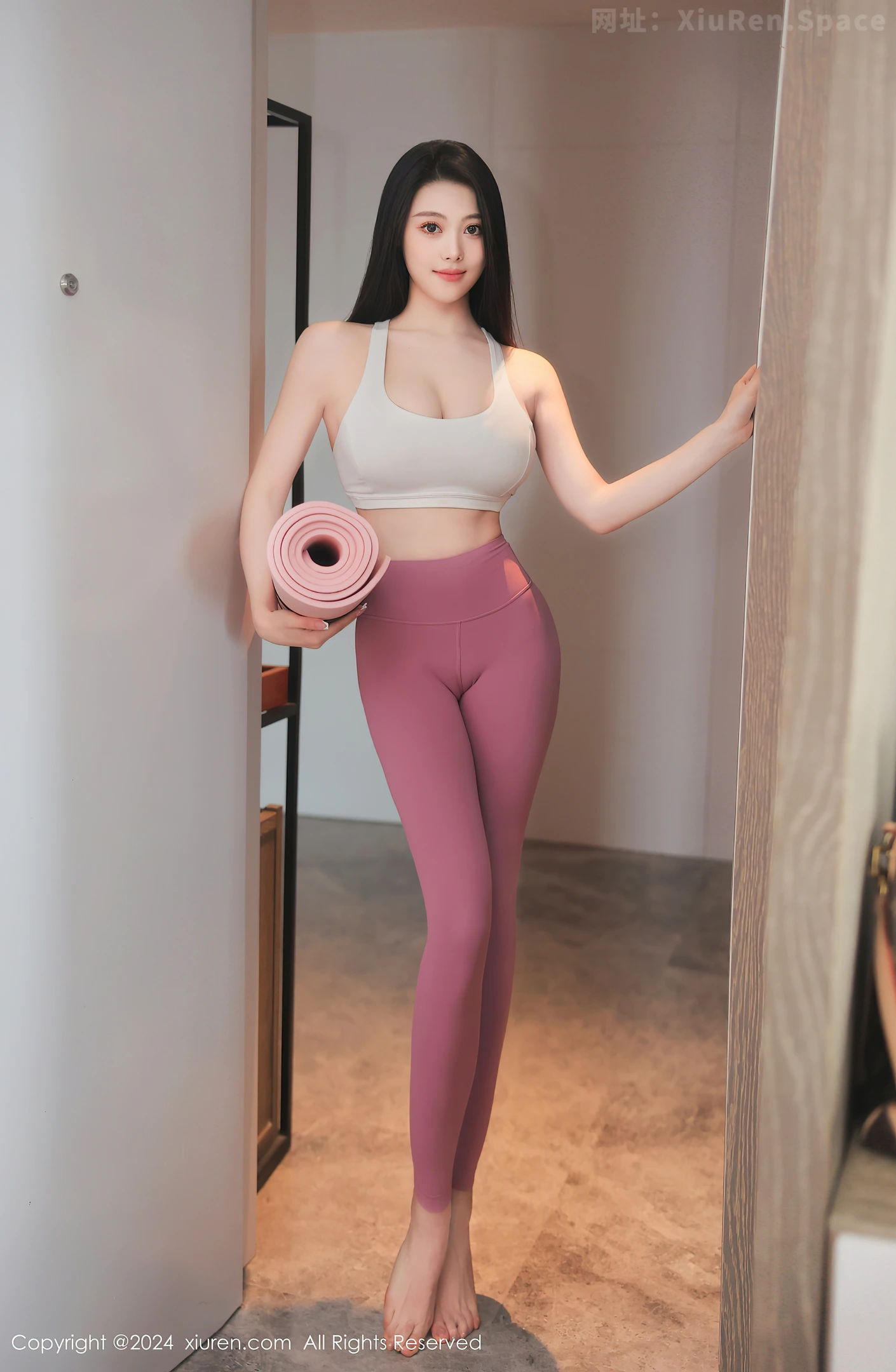 图片[2]-[XiuRen秀人网]VOL.8336 新人模特清妙性感运动内衣配粉色瑜伽服紧身秀完美身材诱惑写真92P-秀人网官方网站